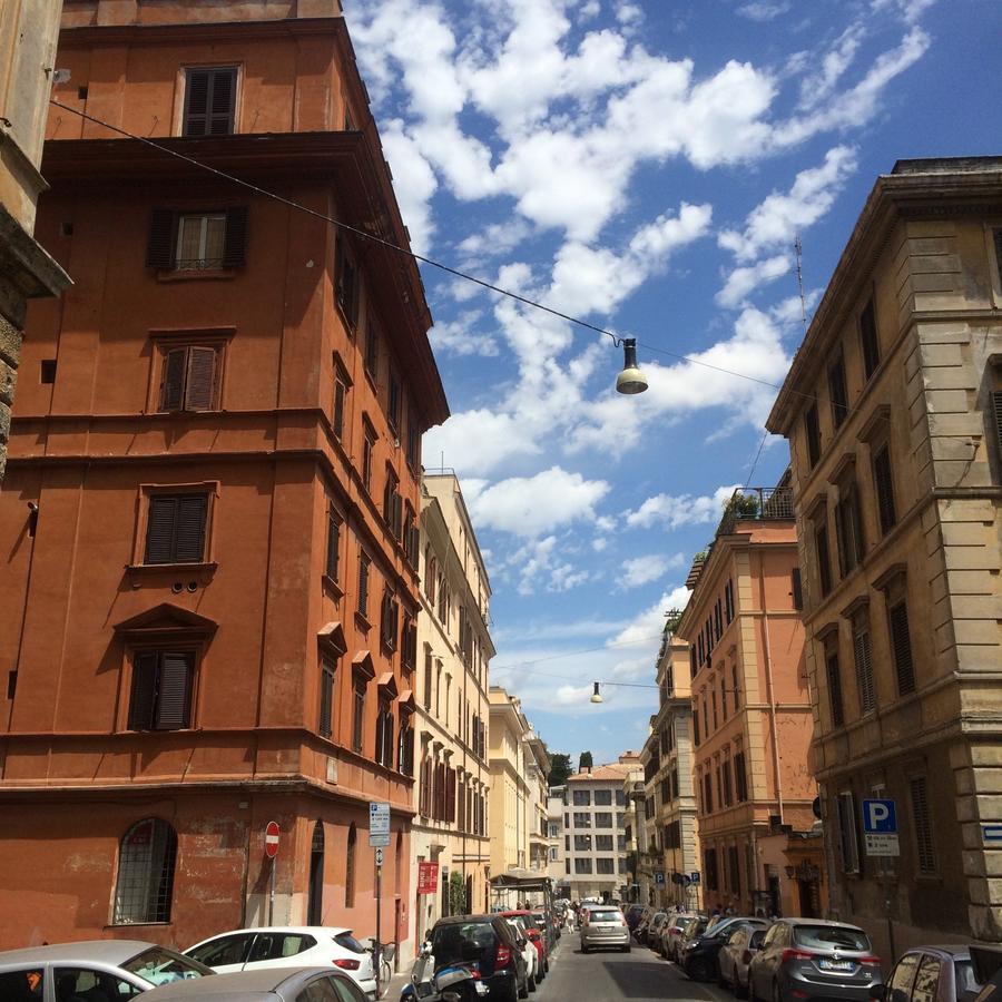 Bed and Breakfast Alloggio Turistico Al Colosseo Рим Экстерьер фото